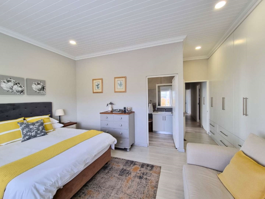 3 Bedroom Property for Sale in Westcliff Western Cape